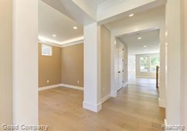 Homes for sale in Royal Oak, MI | 808 Irving Ave, Royal Oak, MI 48067 | MLS# 61010114