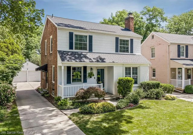 Homes for sale in Grosse Pointe Farms, MI | 461 Allard Rd, Grosse Pointe Farms, MI 48236 | MLS# 61003471