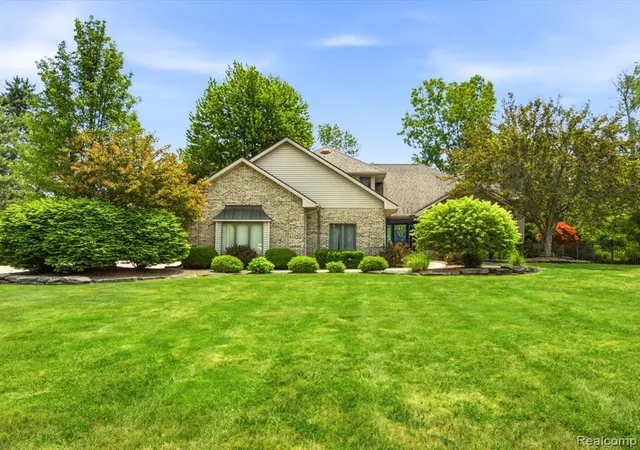 1st image of 2837 Shorewood Blvd, Fort Gratiot, MI 48059 | MLS# 61009171