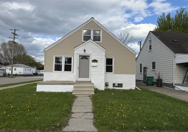 Homes for sale in Eastpointe, MI | 22864 Piper Ave, Eastpointe, MI 48021 | MLS# 70529551