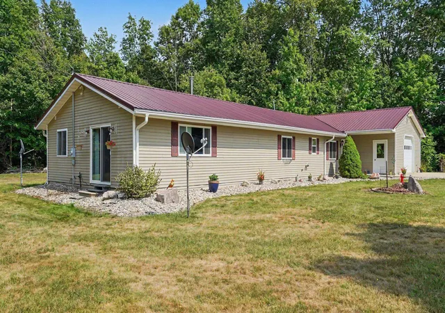 Photo 2 of Sale Pending at 9800 N Wyman Rd, Barryton, MI 49305 | MLS# 50217890 | Listing updated on 2026-08-12