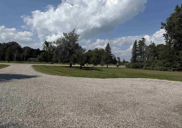 Homes for sale in Standish, MI | 3067 W Huron Rd, Standish, MI 48658 | MLS# 50185475