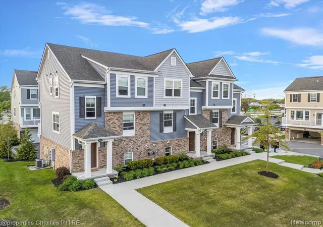 5th image of 4953 Treeside Ln, Troy, MI 48098 4505 | MLS# 60964764