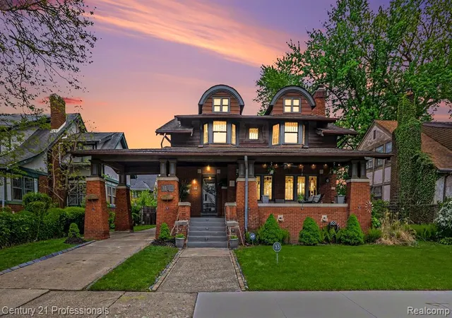 Homes for sale in Highland Park, MI | 33 Moss St, Highland Park, MI 48203 3750 | MLS# 60996632