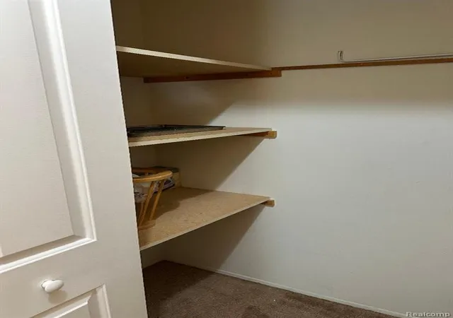 Listing Photo 2 - Condo for sale in building located at 29830 W 12 Mile Rd, Farmington Hills, MI 48334 - Unit #312