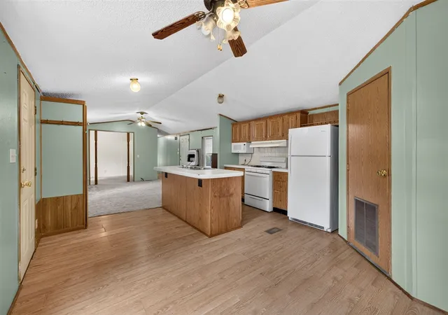 Photo 3 of Sale Pending at 9455 E Lane Dr, Montague, MI 49437 | MLS# 70554551 | Listing updated on 2026-09-22