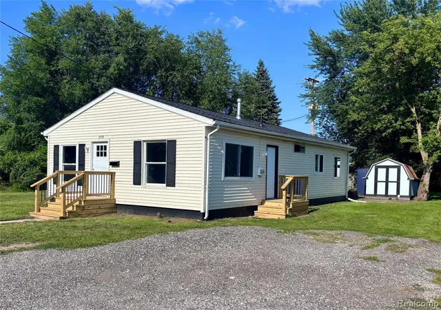 1st image of 2950 28th St, Port Huron, MI 48060 | MLS# 61015283