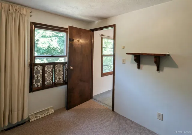Photo 22 of Single family home for sale at 847 Silver Crk Rd, Marquette, MI 49855 | MLS# 50216567 | Listing updated on 2026-08-28