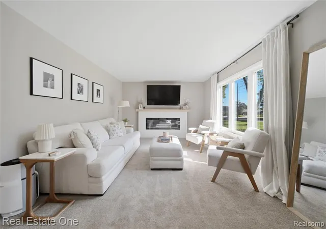 Photo 3 of Single family home for sale at 3346 Hope Lake Dr, Brighton, MI 48114 8645 | MLS# 61025588 | Listing updated on 2026-08-31