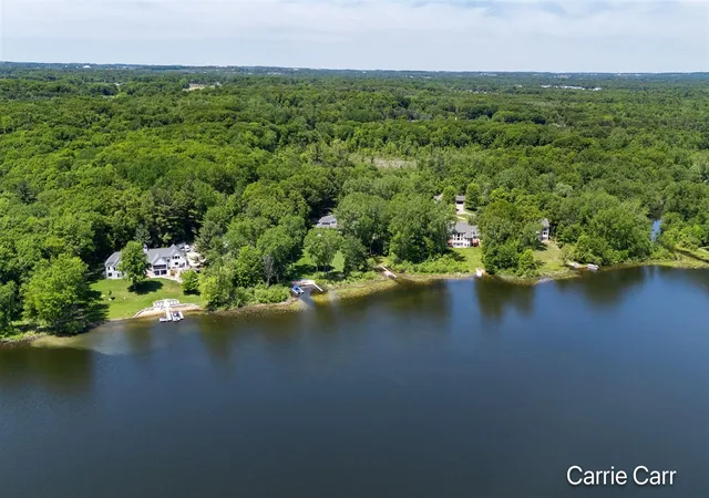Homes for sale in Comstock Park, MI | 8170 Freska Lake Dr, Comstock Park, MI 49321 | MLS# 70536984