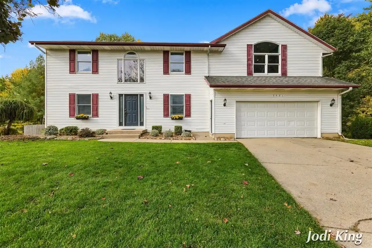 Single family home for sale at 5491 Pleasant Valley Ct, Wyoming, MI 49418 | MLS# 70565235