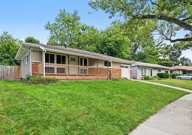 Photo 3 of Sale Pending at 2130 N Circle Dr, Ann Arbor, MI 48103 | MLS# 70554993 | Listing updated on 2026-09-18