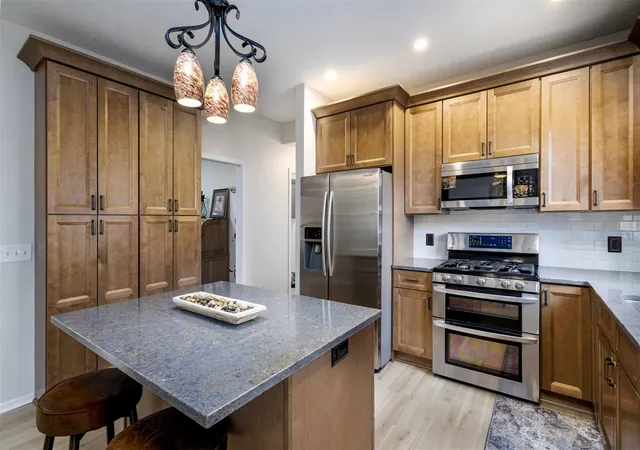Photo 3 of Sale Pending at 2243 Waterford Way, Grand Rapids, MI 49525 | MLS# 70524290 | Listing updated on 2026-04-19