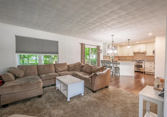 Photo 4 of Single family home for sale at 132 Kensington Ct, Battle Creek, MI 49015 | MLS# 70554714 | Listing updated on 2026-09-25
