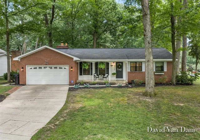 45th image of 4930 Poinsettia Ave, Grand Rapids, MI 49508 | MLS# 70552042