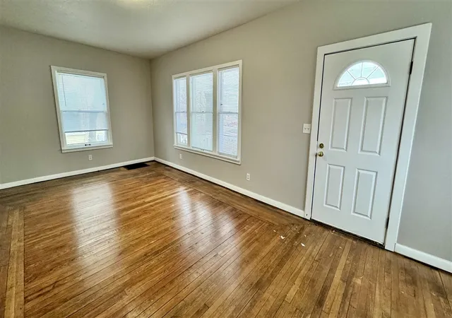 2nd image of 843 Prince St, Grand Rapids, MI 49507 | MLS# 70530329