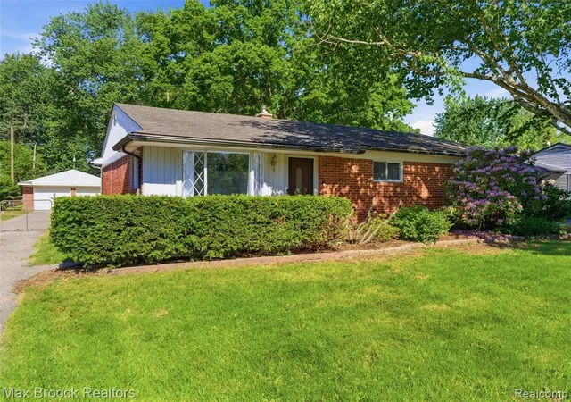 Homes for sale in Shelby Township, MI | 47375 Harry St, Shelby Township, MI 48317 | MLS# 60999090