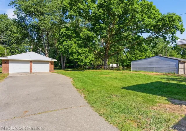 Homes for sale in Shelby Township, MI | 47375 Harry St, Shelby Township, MI 48317 | MLS# 60999090