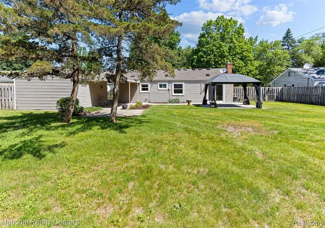 Homes for sale in Waterford, MI | 5191 Lynsue Ln, Waterford, MI 48327 | MLS# 61000817