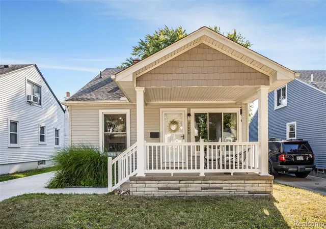 Photo 33 of Single family home for sale at 2164 Tyler Ave, Berkley, MI 48072 4024 | MLS# 61024736 | Listing updated on 2026-08-30