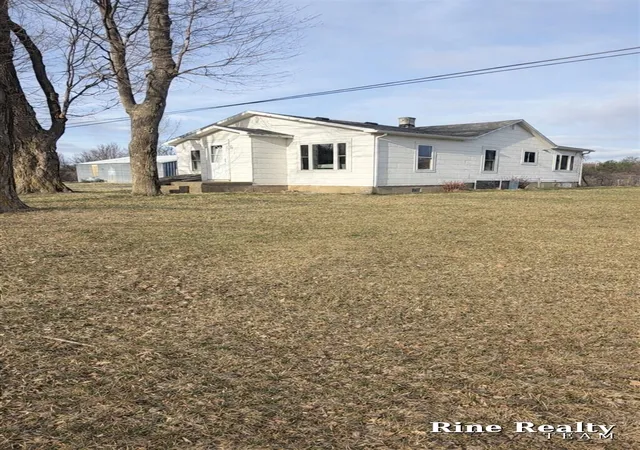 Photo 3 of Single family home for sale at 8448 N Center Rd, Mount Morris, MI 48458 | MLS# 70523108 | Listing updated on 2026-04-13
