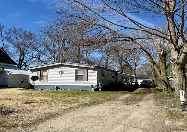 2nd image of 516 Morrison Ave, Bangor, MI 49013 | MLS# 70538796