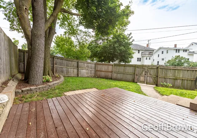 Photo 4 of Single family home for sale at 481 Graceland St, Grand Rapids, MI 49505 | MLS# 70552015 | Listing updated on 2026-08-24