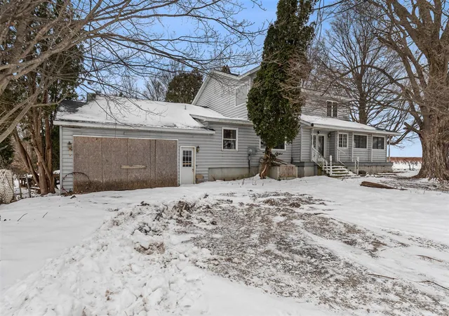 Homes for sale in Baroda, MI | 8600 Garr Rd, Baroda, MI 49101 | MLS# 70512495