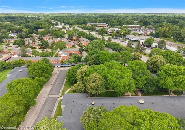 Photo 37 of Sale Pending at 1113 N Old Woodward Ave #34, Birmingham, MI 48009 5443 | MLS# 61008734 | Listing updated on 2026-09-05
