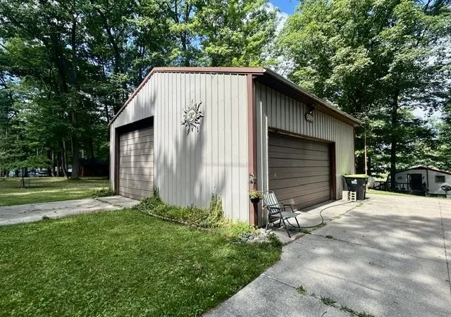 Photo 3 of Single family home for sale at 5069 Ruby Dr, Gladwin, MI 48624 | MLS# 50219012 | Listing updated on 2026-09-04