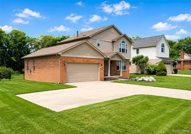 Homes for sale in Canton, MI | 41585 Cherry Hill Rd, Canton, MI 48188 | MLS# 61007071