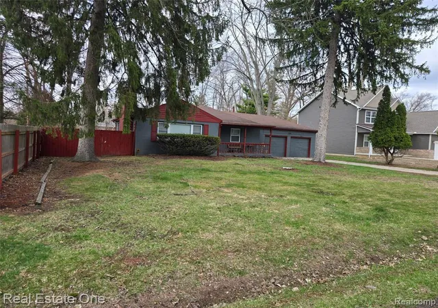Photo 1 of Single family home for sale at 19830 Mahon St, Southfield, MI 48075 | MLS# 60985072 | Listing updated on 2026-07-07