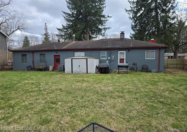 Photo 2 of Single family home for sale at 19830 Mahon St, Southfield, MI 48075 | MLS# 60985072 | Listing updated on 2026-07-07