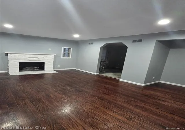 Photo 3 of Single family home for sale at 19830 Mahon St, Southfield, MI 48075 | MLS# 60985072 | Listing updated on 2026-07-07