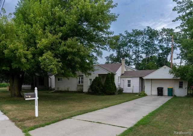 Photo 1 of Single family home for sale at 30446 Shiawassee Rd, Farmington Hills, MI 48336 | MLS# 61020699 | Listing updated on 2026-08-27
