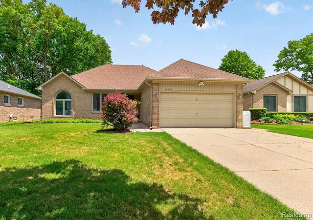 Homes for sale in Shelby Township, MI | 46362 Springhill Dr, Shelby Township, MI 48317 | MLS# 61003266