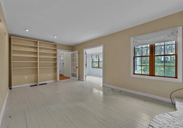 Homes for sale in Saugatuck, MI | 1010 Allegan St, Saugatuck, MI 49453 | MLS# 70524315
