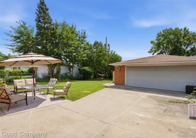 Photo 30 of Sale Pending at 1576 Myrtle Ave, Madison Heights, MI 48071 | MLS# 61019716 | Listing updated on 2026-08-28