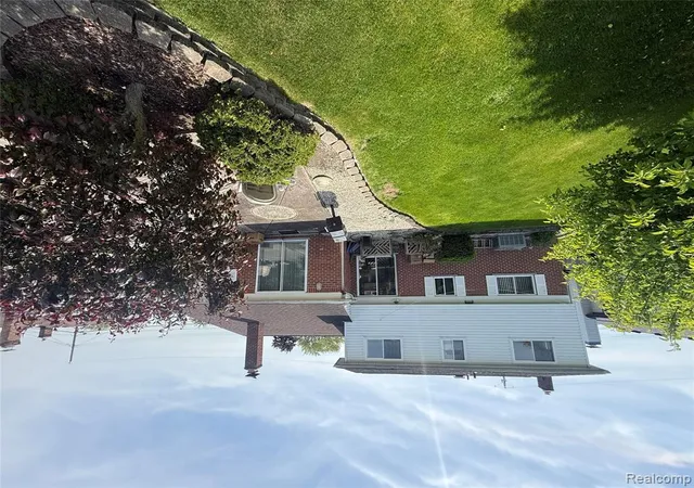 Photo 27 of Sale Pending at 29531 N Seaway Ct, Harrison Township, MI 48045 | MLS# 61020275 | Listing updated on 2026-08-29