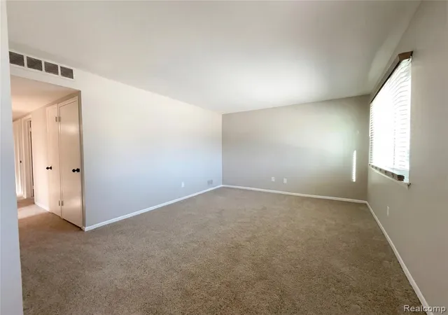 Photo 3 of Single family home for sale at 7912 Pine St, Taylor, MI 48180 | MLS# 60967160 | Listing updated on 2026-10-22