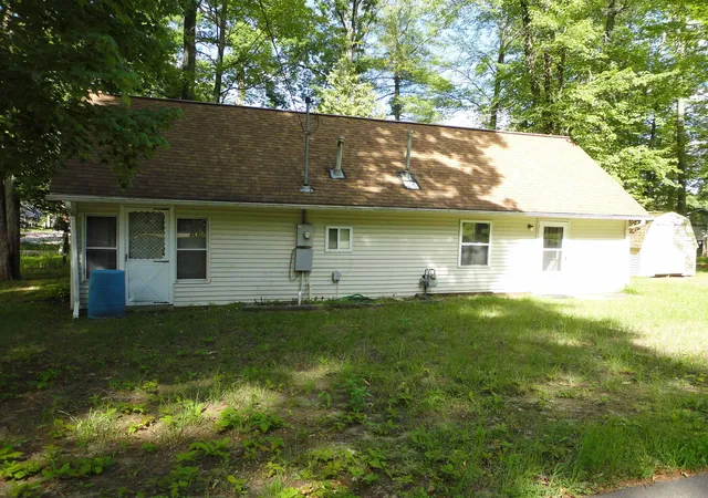 Photo 2 of Single family home for sale at 314 Oak Tree Dr, Lake, MI 48632 | MLS# 50213157 | Listing updated on 2026-08-11