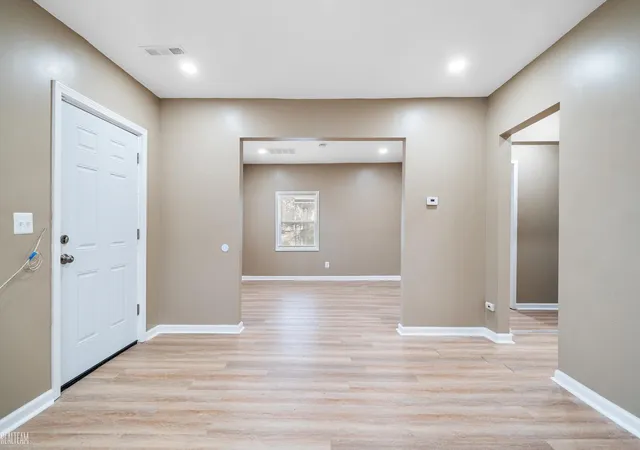 4th image of 15825 Eastburn St, Detroit, MI 48205 | MLS# 50191109