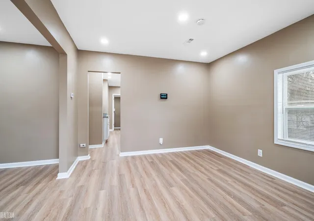 5th image of 15825 Eastburn St, Detroit, MI 48205 | MLS# 50191109