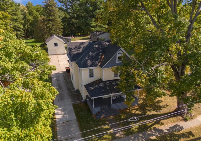 Homes for sale in Rockford, MI | 126 N Monroe St, Rockford, MI 49341 | MLS# 70496347