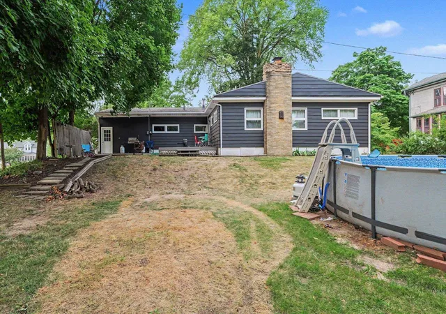 3rd image of 422 W Center, Alma, MI 48801 | MLS# 80071629