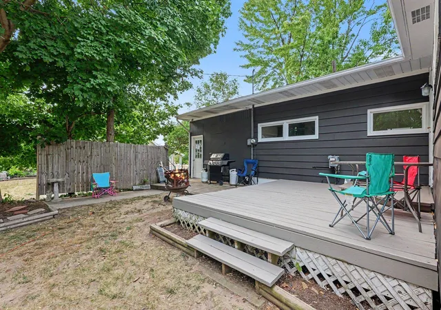 4th image of 422 W Center, Alma, MI 48801 | MLS# 80071629