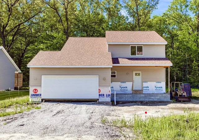 Homes for sale in Algonac, MI | 3203 Fruit St St, Algonac, MI 48001 | MLS# 50208876