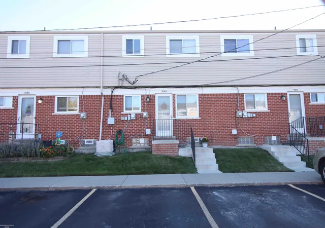 Photo 25 of Single family home for sale at 19309 S Highlite Dr #Court 5, Clinton Township, MI 48035 | MLS# 50219999 | Listing updated on 2026-08-27