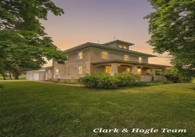 3rd image of 14675 W Hanses Rd, Westphalia, MI 48894 | MLS# 70537816