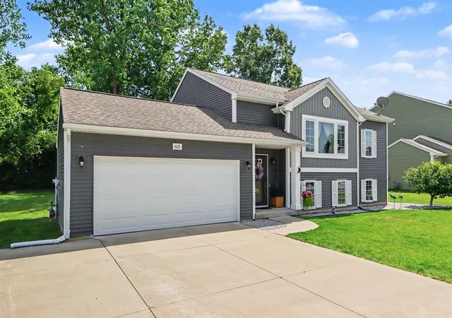 Homes for sale in Three Rivers, MI | 621 Oklahoma Dr, Three Rivers, MI 49093 | MLS# 70542058